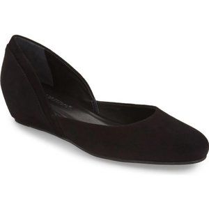 Bernardo Nakita black suede flats 7.5